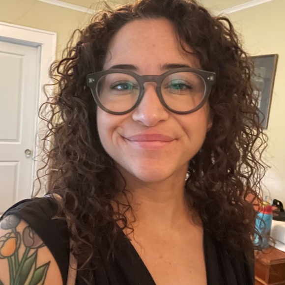 Meet your Posher, Logan - Picture 2 of 2